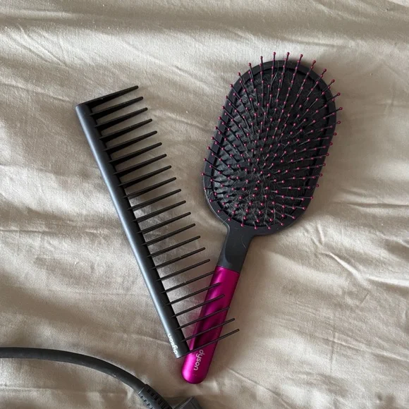 Dyson Hair Dryer Set - Black and Pink - Picture 5 of 6